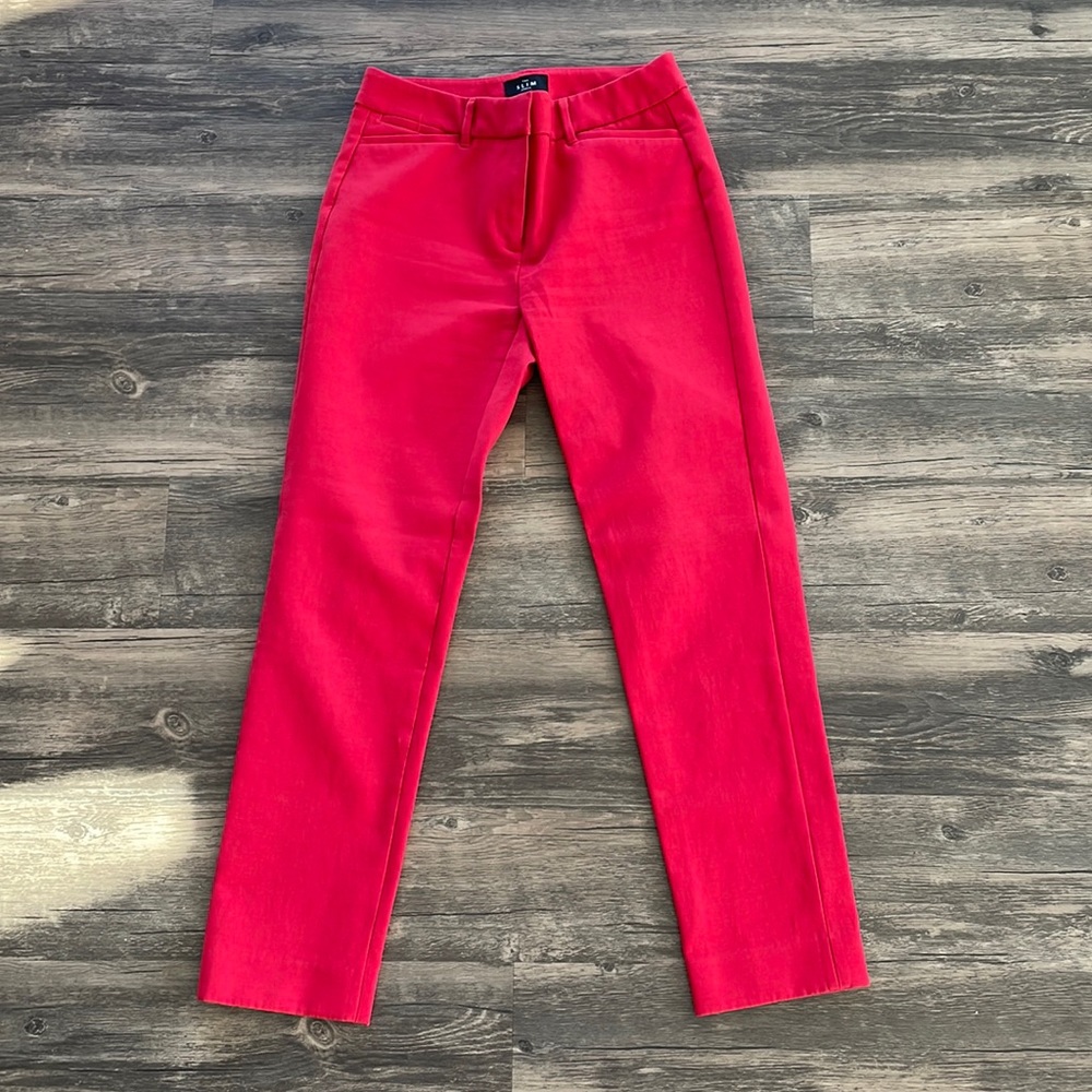White House Black Market Slim Ankle Pant (Size 0)